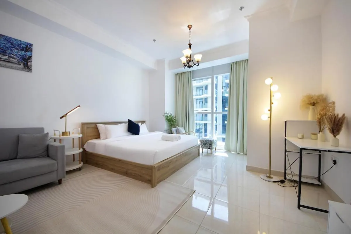 아파트 Spectacular High Floor Studio Apt In Business Bay 두바이
